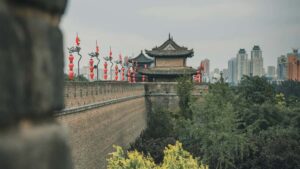 Guia practica para creadores en Mexico: como localizar, pitchar y cerrar resenas con marcas de Republica Dominicana en YouTube.