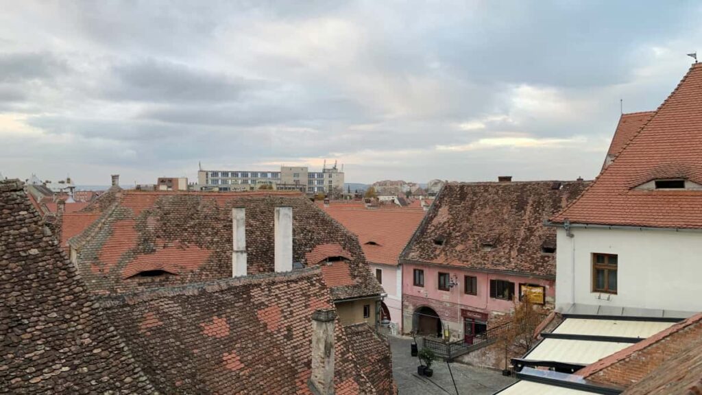 Guia practica para anunciantes en Mexico: como descubrir y colaborar con creators de eBay en Tanzania usando busquedas locales, agencias, herramientas y estrategias de micro-influencia.